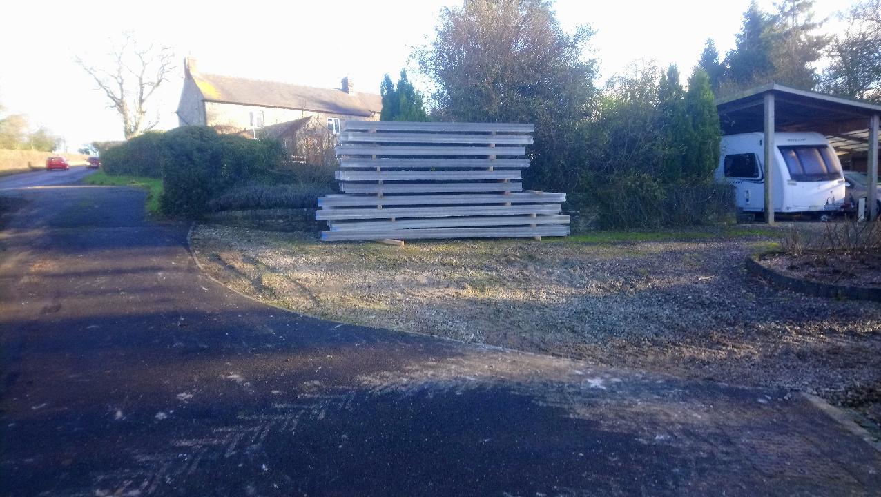 Beams at side